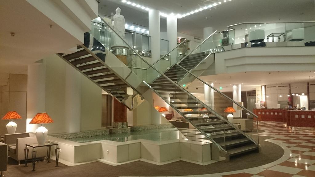 Relexa Hotel Frankfurt Am Main Bagian luar foto