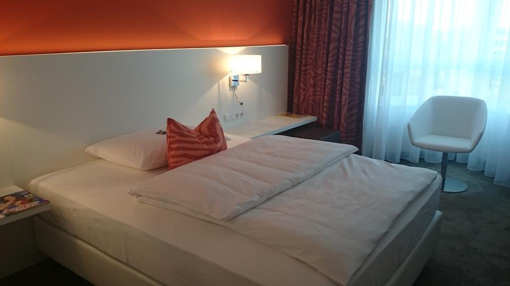 Relexa Hotel Frankfurt Am Main Bagian luar foto